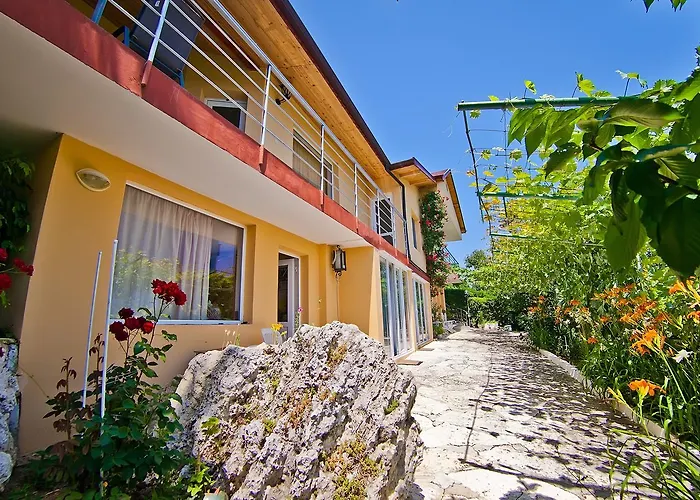 Sequoia Złote Piaski